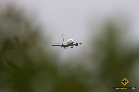 Boeing 737-31S