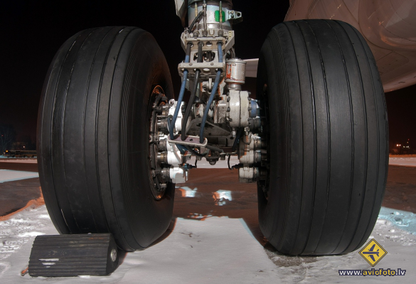 Airbus A320-211