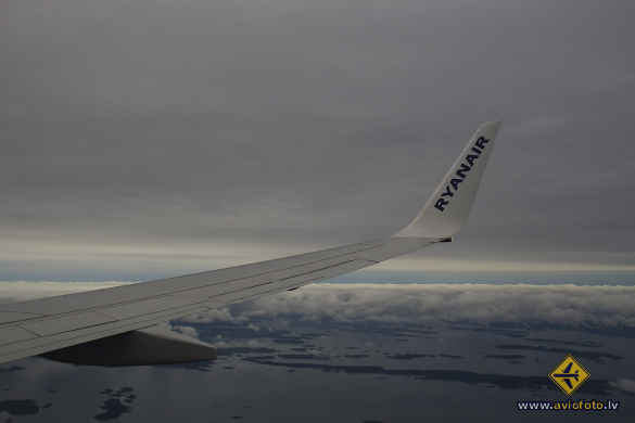 Boeing 737-8AS