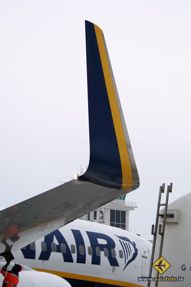 Boeing 737-8AS