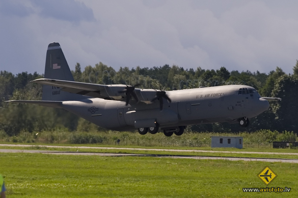 Lockheed Martin C-130J-30 Hercules (L-382)