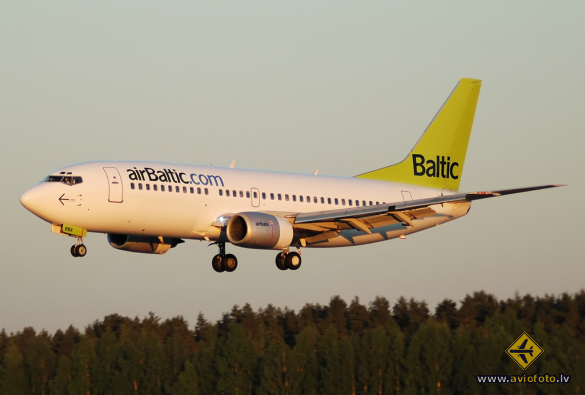 Boeing 737-36Q