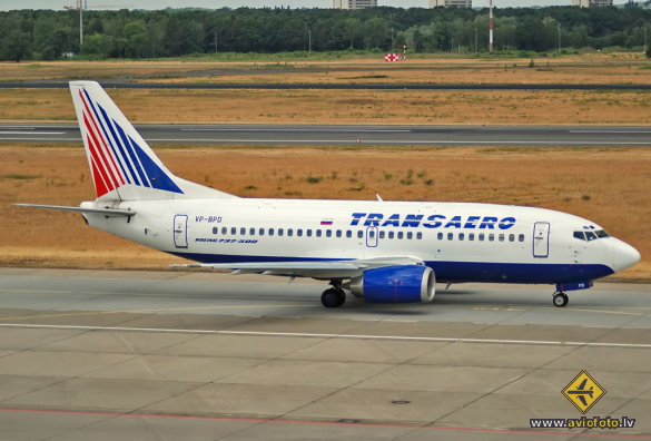 Boeing 737-5K5
