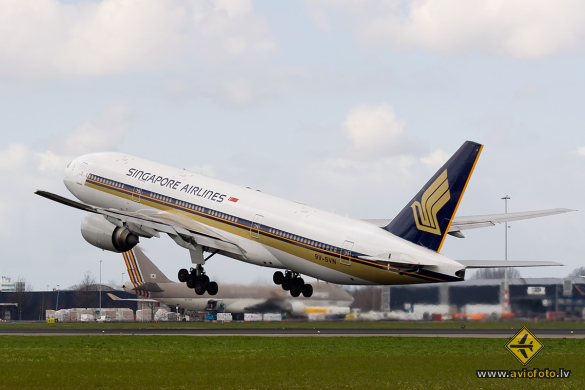 Boeing 777-212/ER