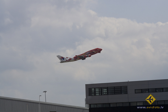 Boeing 747-4H6