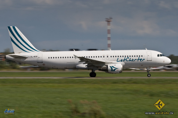 Airbus A320-211