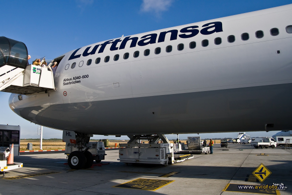 Airbus A340-642