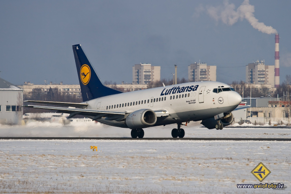 Boeing 737-530