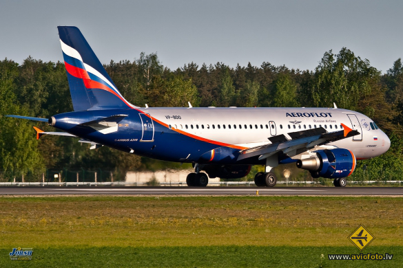 Airbus A319-111