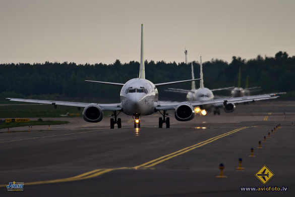 Boeing 737-522