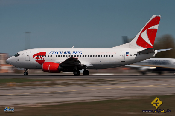 Boeing 737-55S