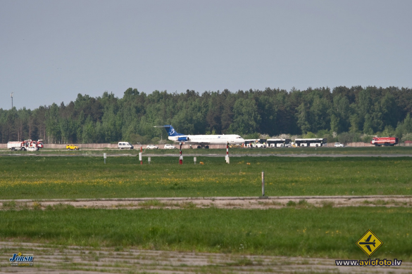 Fokker 100 (F-28-0100)