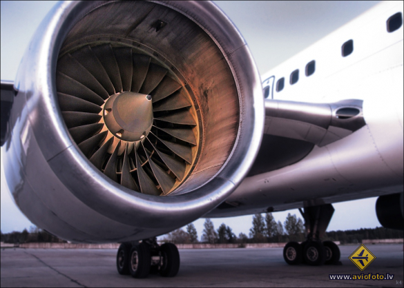 Boeing 757-256