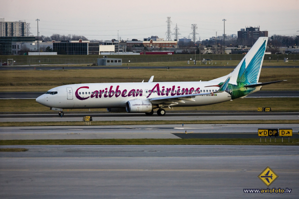 Boeing 737-8Q8