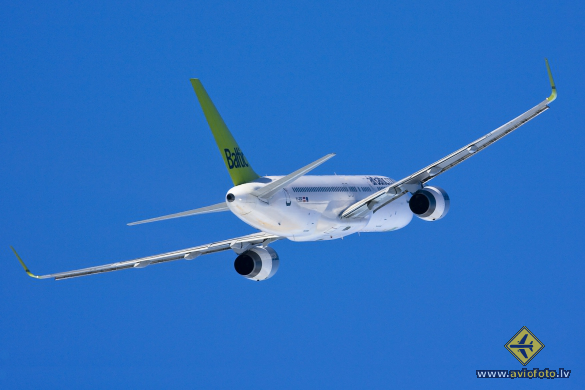 Boeing 757-256