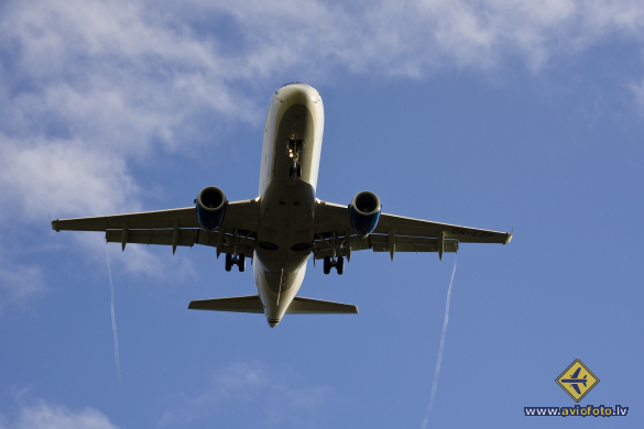 Embraer 170STD (ERJ-170-100STD)