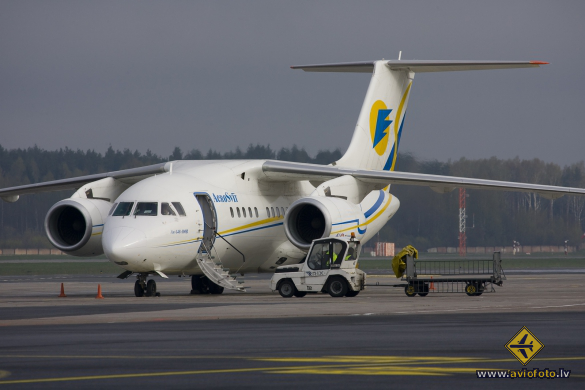 Antonov An-148-100V