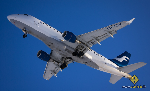Embraer 170STD (ERJ-170-100STD)