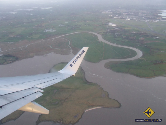 Boeing 737-8AS