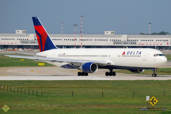 Boeing 767-332/ER