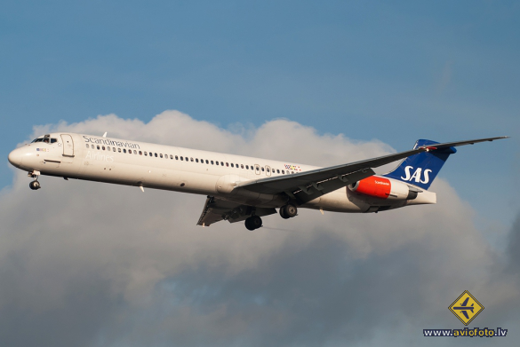 McDonnell Douglas MD-82 (DC-9-82)