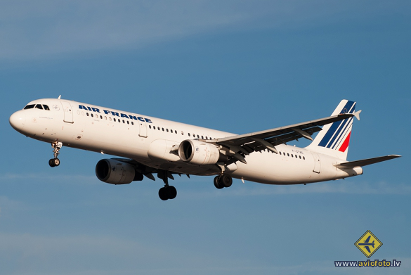 Airbus A321-211