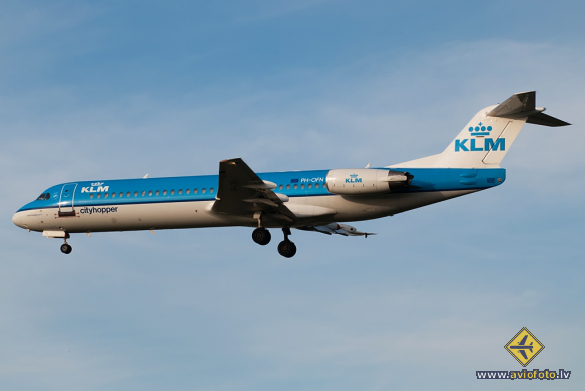 Fokker 100 (F-28-0100)