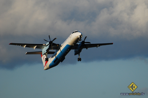 Bombardier DHC-8-402 Q400