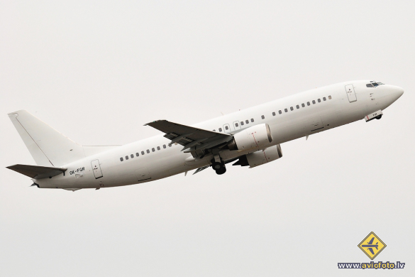 Boeing 737-45S