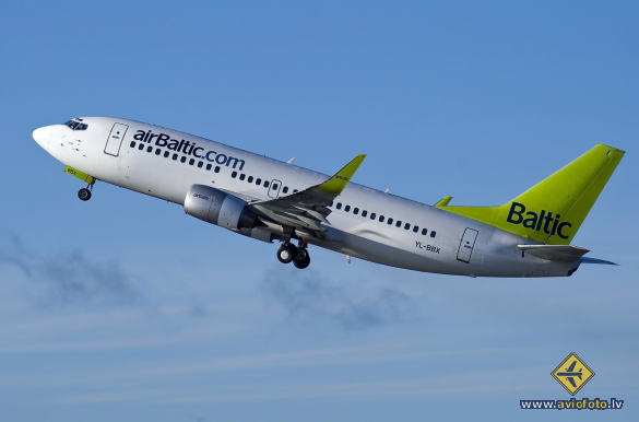 Boeing 737-36Q
