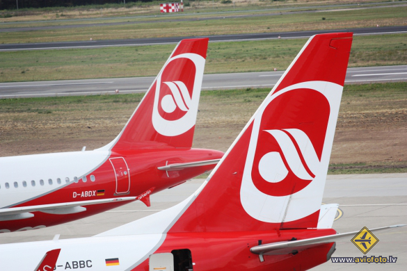 Airbus A320-214