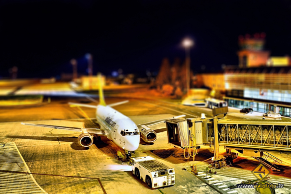 Boeing 737-500