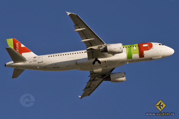 Airbus A320-214