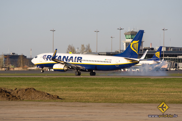 Boeing 737-8AS