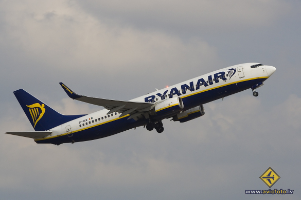 Boeing 737-8AS