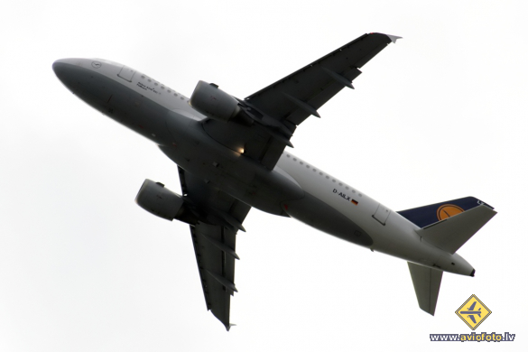 Airbus A319-114