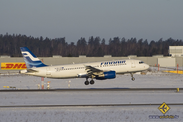 Airbus A320-214