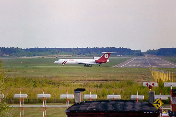 Tupolev Tu-154B-2
