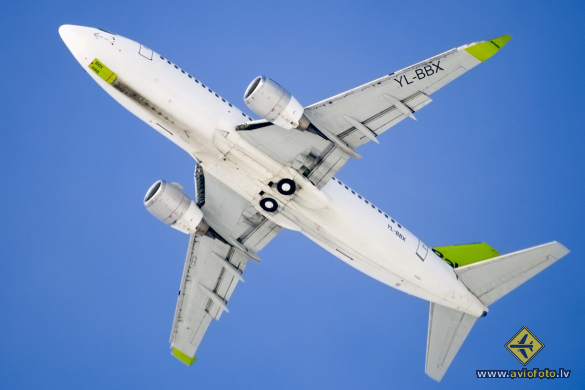 Boeing 737-36Q