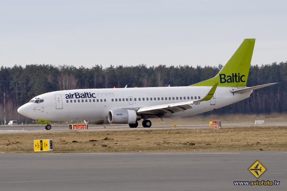 Boeing 737-36Q