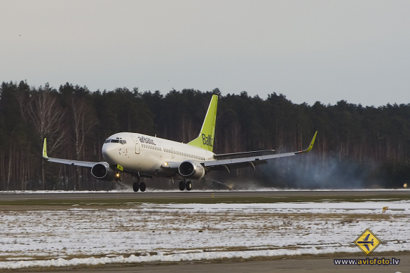 Boeing 737-33V
