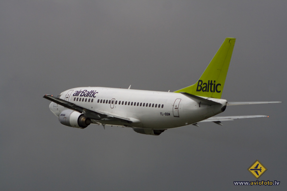 Boeing 737-522