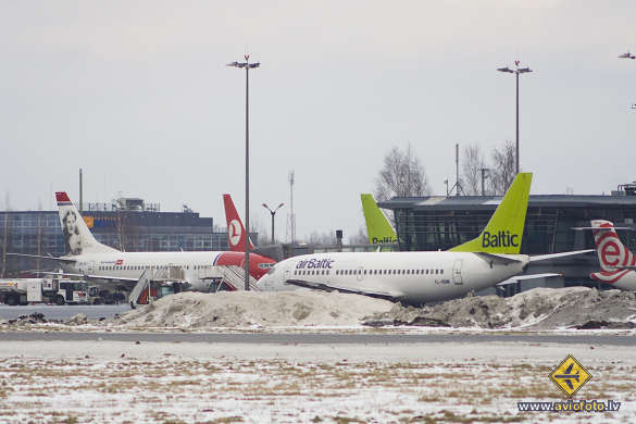 Boeing 737-522