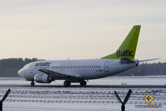 Boeing 737-522
