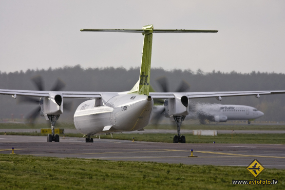 Bombardier DHC-8-402 Q400