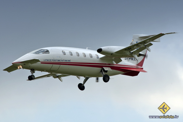 Piaggio P-180 Avanti