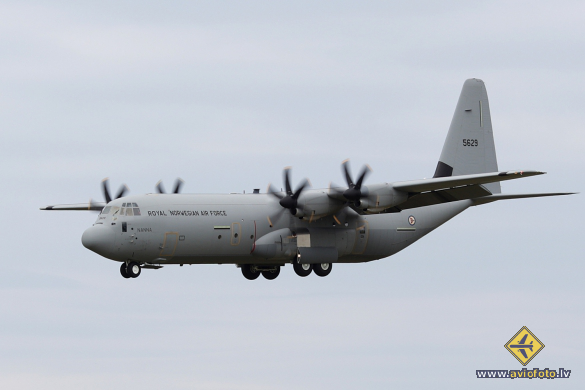 Lockheed Martin C-130J-30 Hercules (L-382)