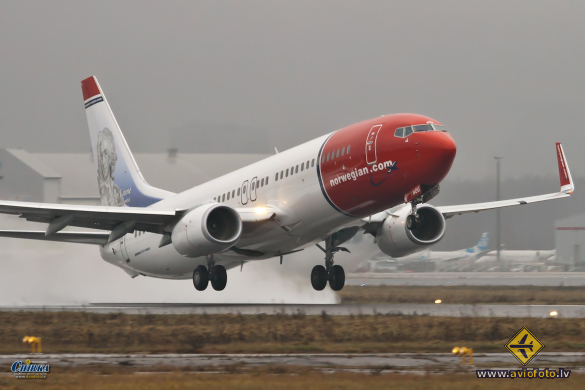 Boeing 737-8FZ