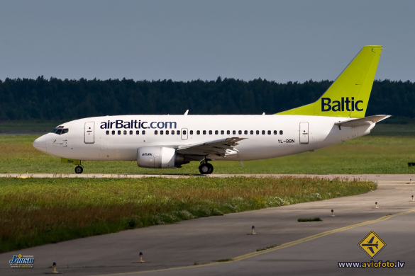 Boeing 737-522