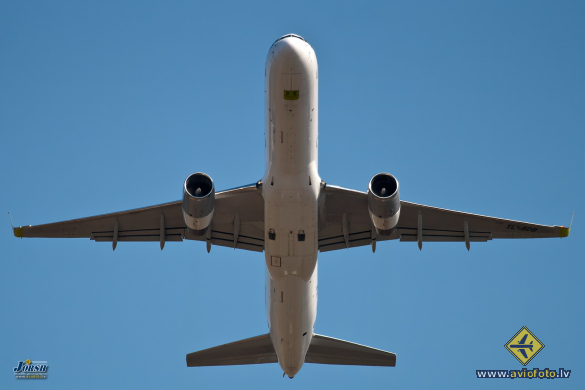 Boeing 757-256